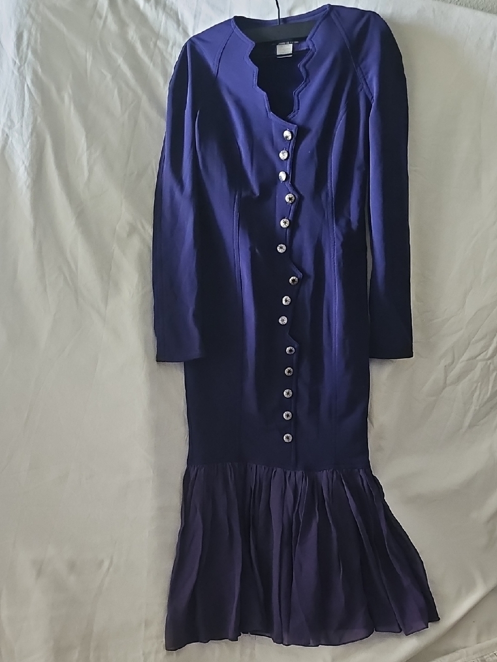VINTAGE  FAUST PARIS & NEW YORK FITTED LONG SLEEVE DRESS